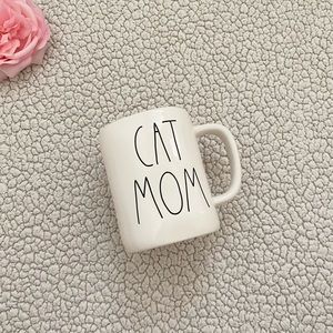 🦄 Rae Dunn CAT MOM Mug